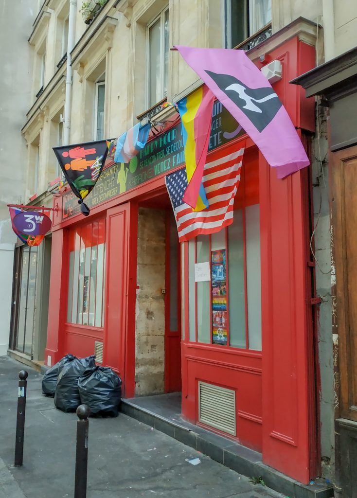 Queer Women Travel - Best Lesbian Bars Paris - Le 3W Kafé