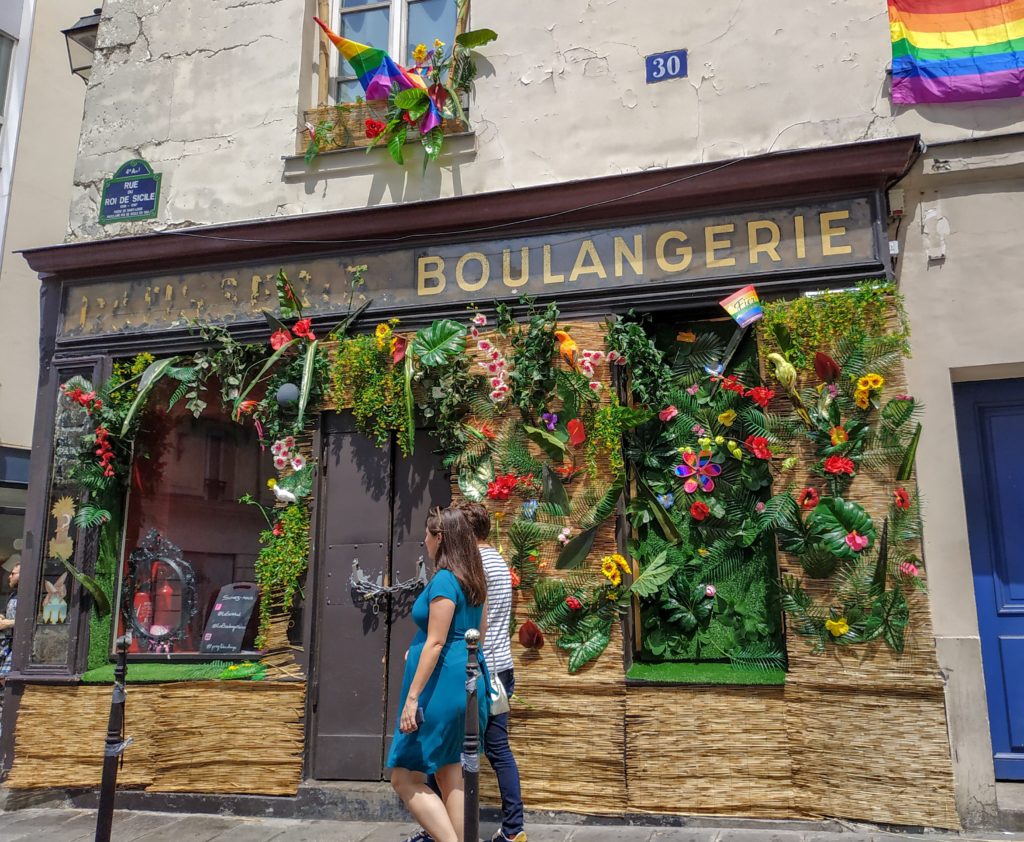  Lesbian Guide, Paris lesbian Bars and Clubs